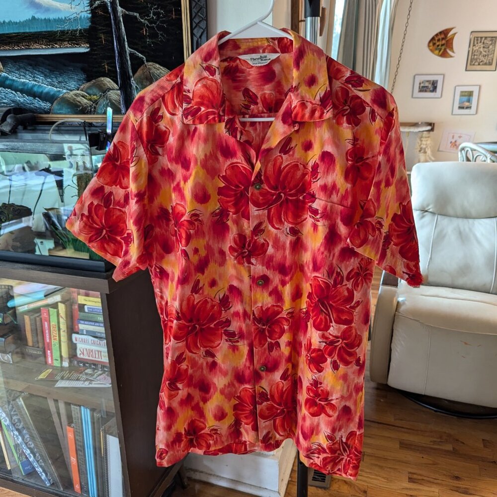 Vintage Paradise Hawaii Mid-century  Hawaiian Shirt Vibrant Tiki Style